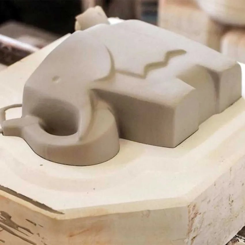 Jug Elefas 2021 Oscar Tusquets mold