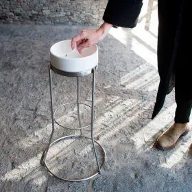 Porte-parapluie ou cendrier Tombal de Miguel Milá