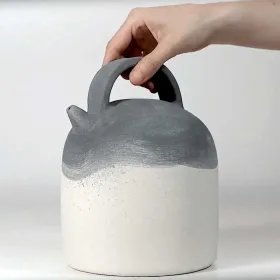 2023 Nani Marquina Jug side