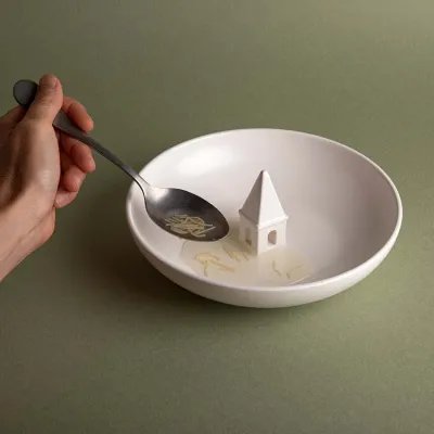 Plato hondo Qui mana