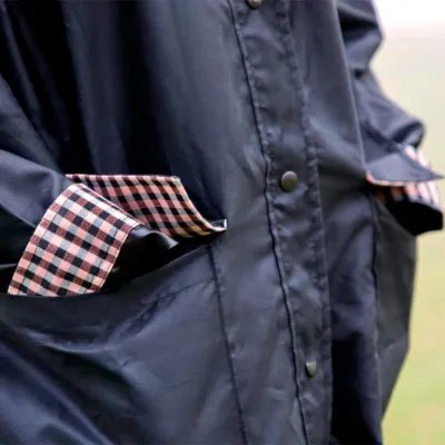 Impermeable farcell detalle manga