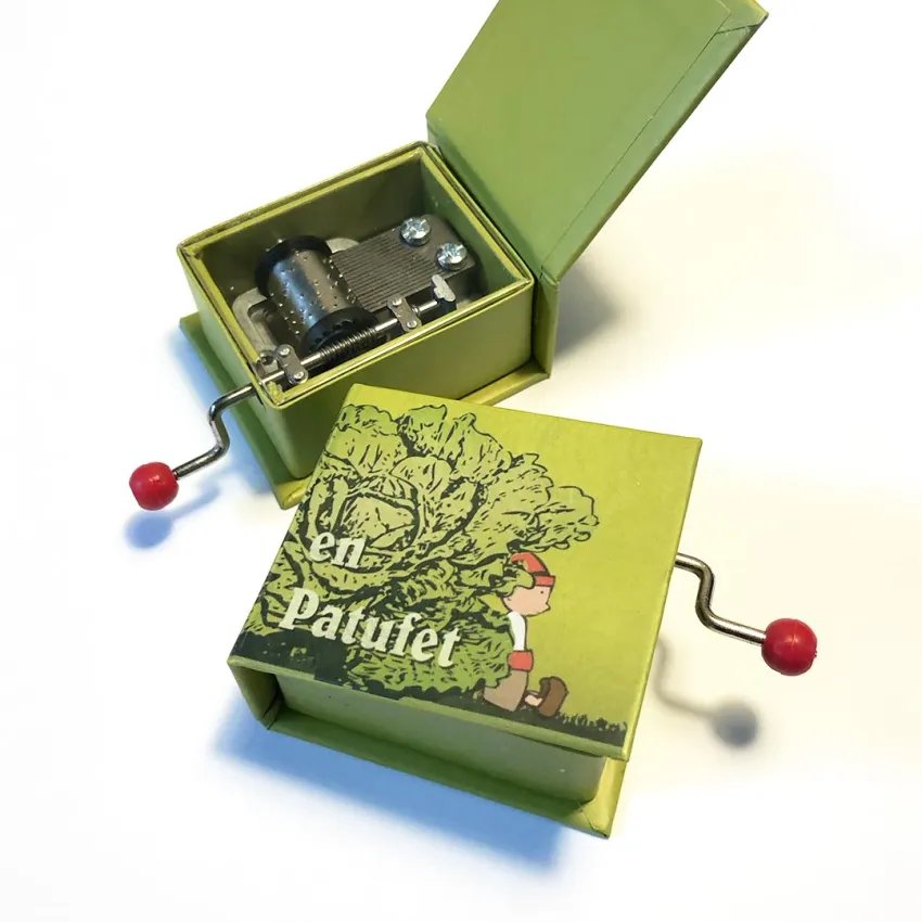 Book-style music box with traditional Catalan melodies