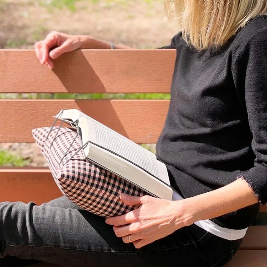 Farcell reading cushion bench model