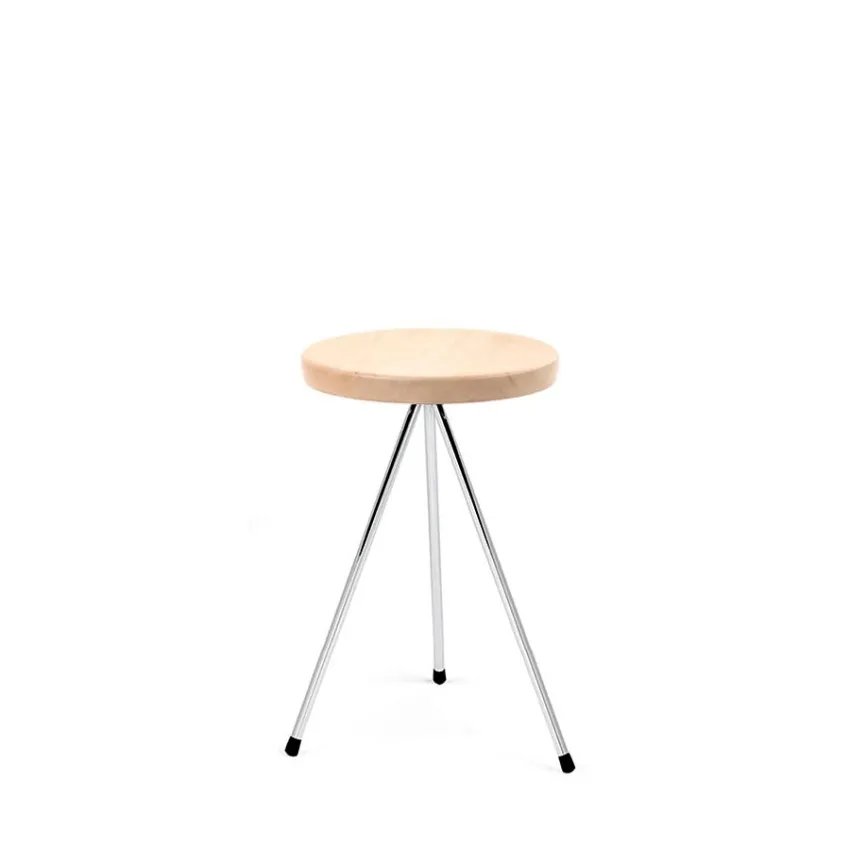 Déjate seducir por la belleza y la excelencia de los taburetes Nuta