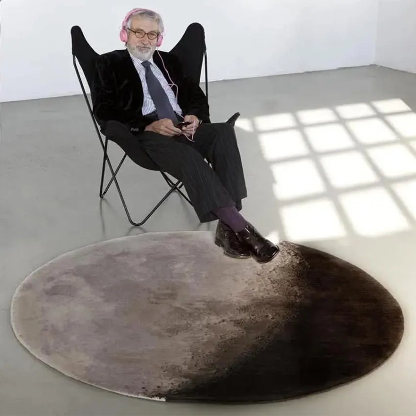 The Luna rug is versatile and perfect for different spaces