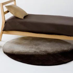 La alfombra Luna es versátil y perfecta para diferentes espacios.