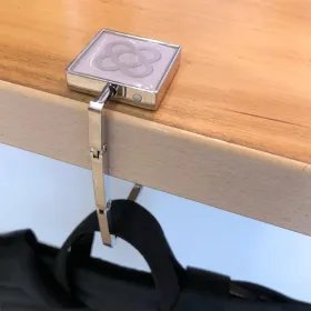 Cuelga bolsos modernista Casa Amatller Barcelona