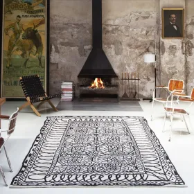 Estambul is the classic Persian rug reinvented by Javier Mariscal.