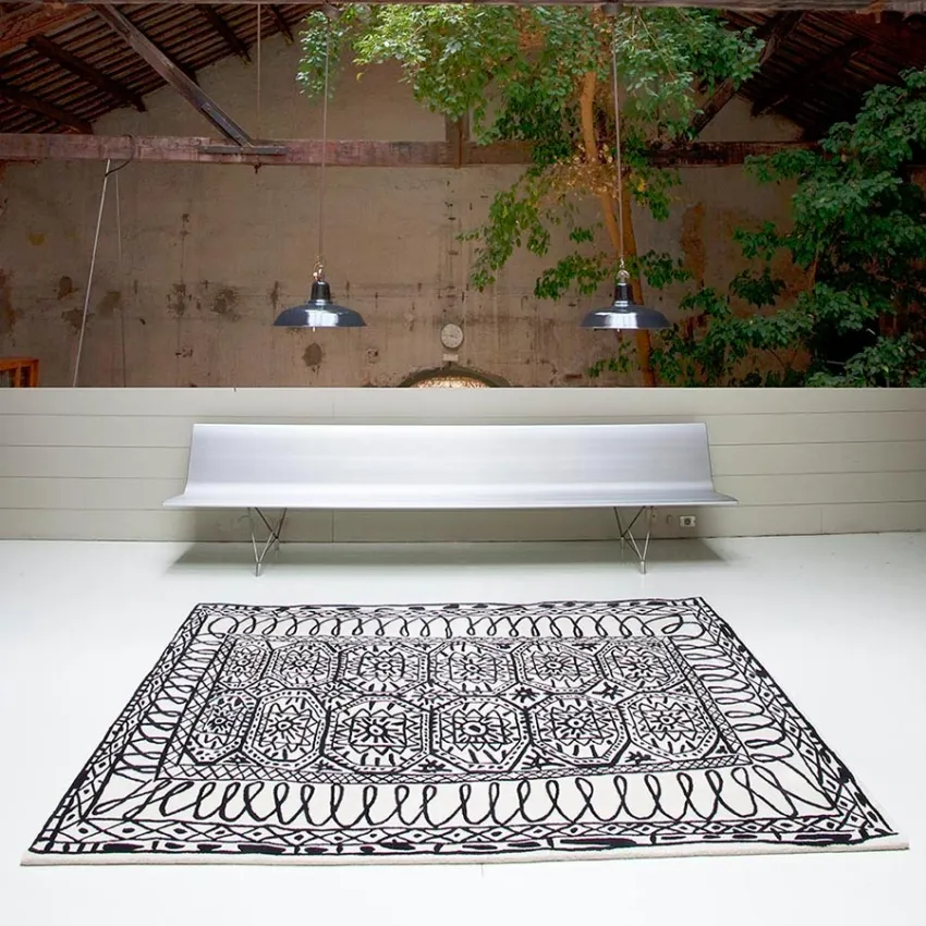 Estambul is the classic Persian rug reinvented by Javier Mariscal.