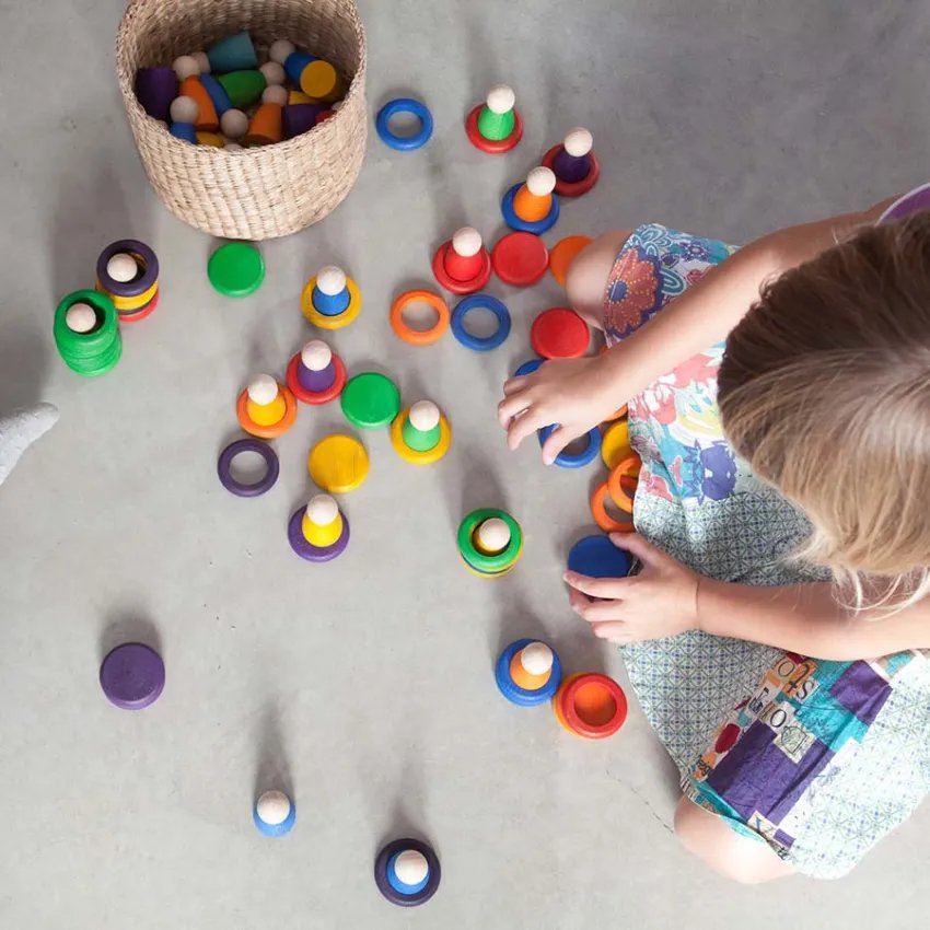 Grapat Nins, anneaux et pièces invite à l’exploration sans fin et à l’imagination débordante