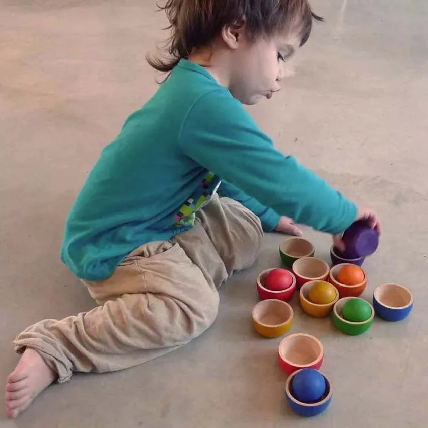 Bol et Boules de Grapat est une invitation à l'apprentissage par le jeu