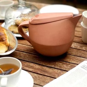 Rita Teforas teapot - Quim Larrea