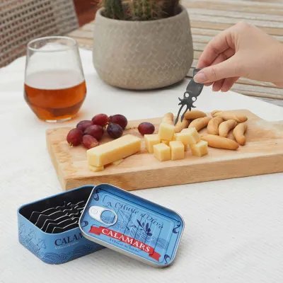 Calamars appetizer forks