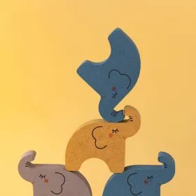 Alehop! es un emocionante juego de equilibrio y habilidad que desafía las leyes de la gravedad.