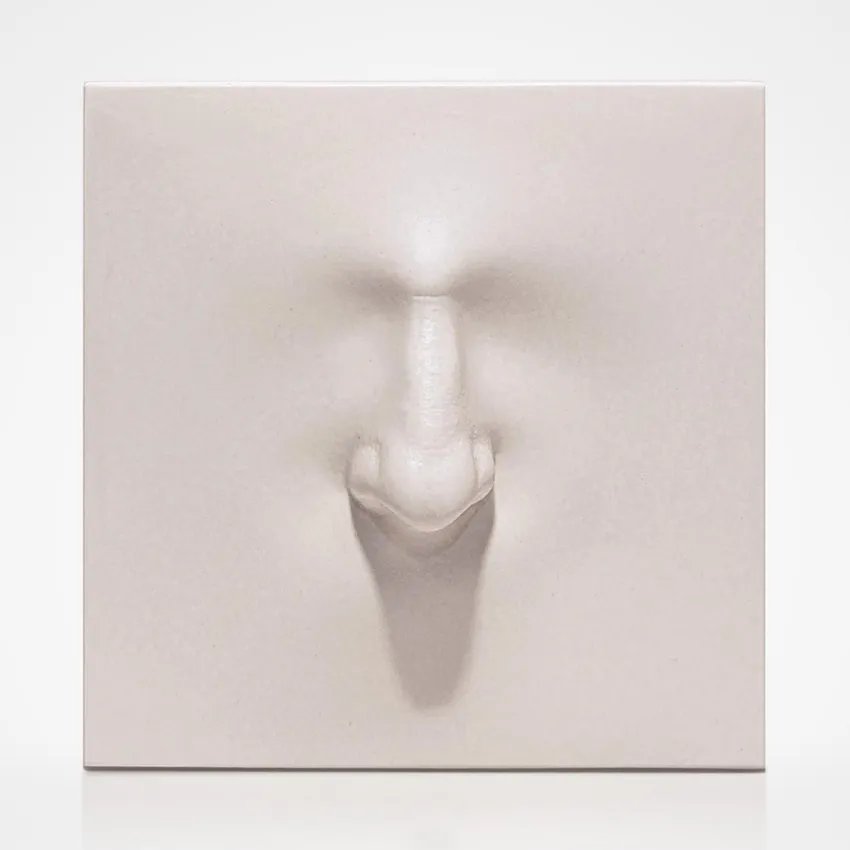 Nose Tile - A Design that Evokes Sensations