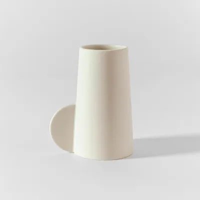 Cona is an exclusive collection of coffee cups