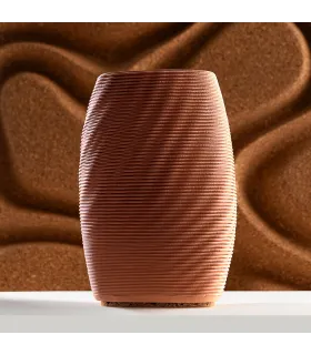 Vase Entrelaissé rectangular est une pièce unique qui allie design algorithmique et artisanat