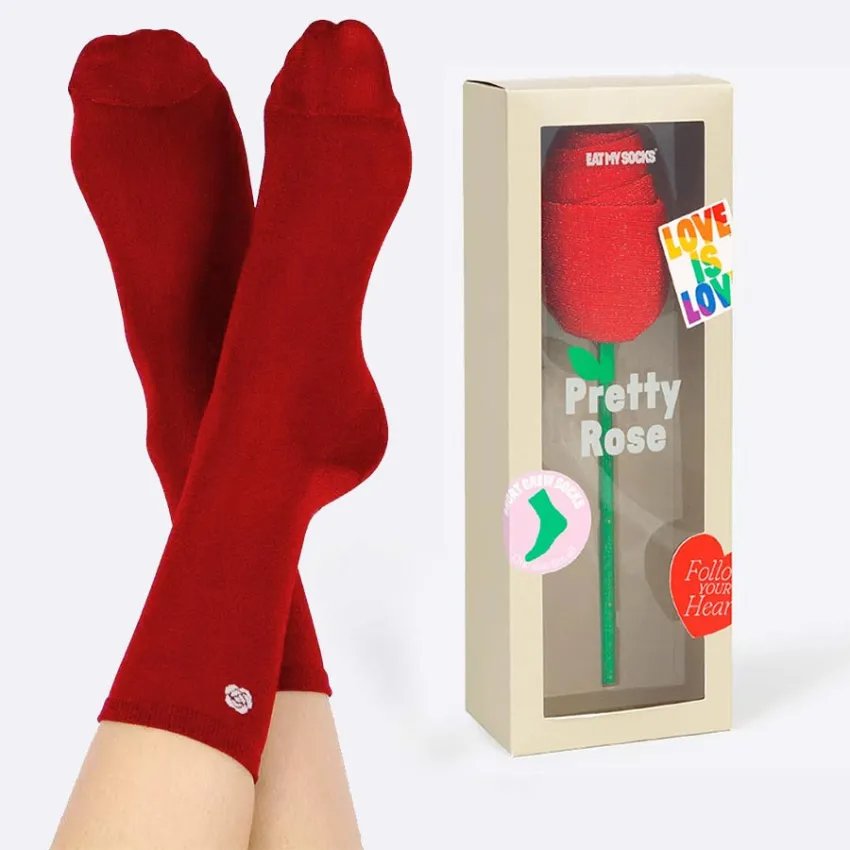¡Descubre la originalidad hecha calcetines en forma de rosa!