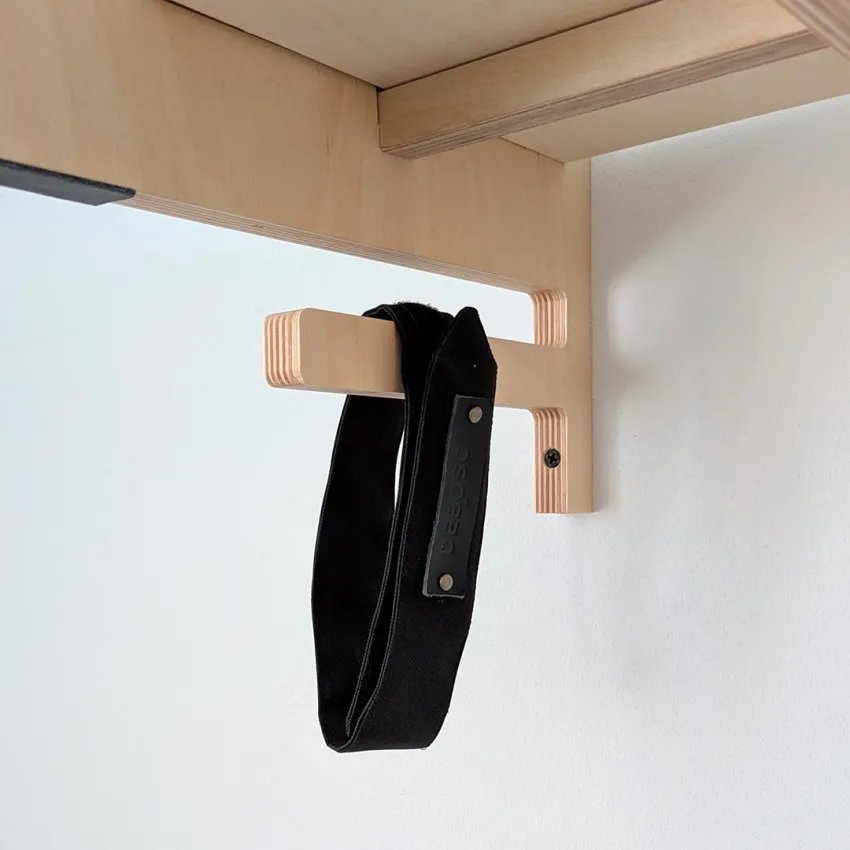 Soporte de pared LA VOLTA para colgar bicicleta con bandeja y colgadores