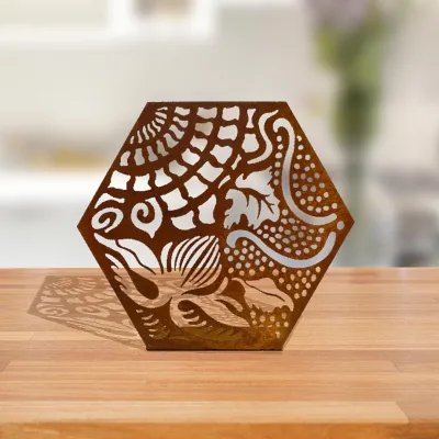 Panot Gaudí en metal oxidado – Diseño icónico de Barcelona