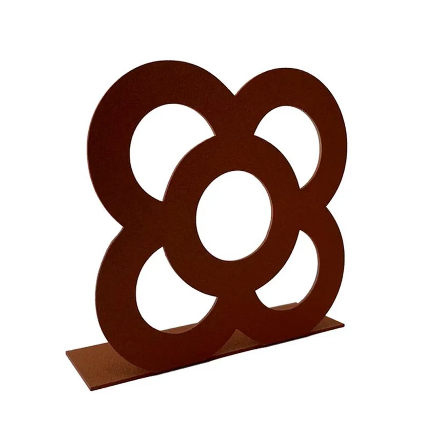 Panot Flor de Barcelone en métal oxydé – Design urbain emblématique