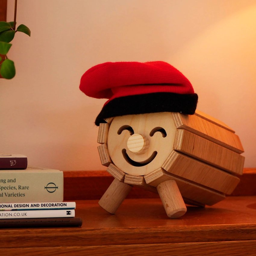 Debosc Wooden Christmas Tió – Available in 2 Sizes