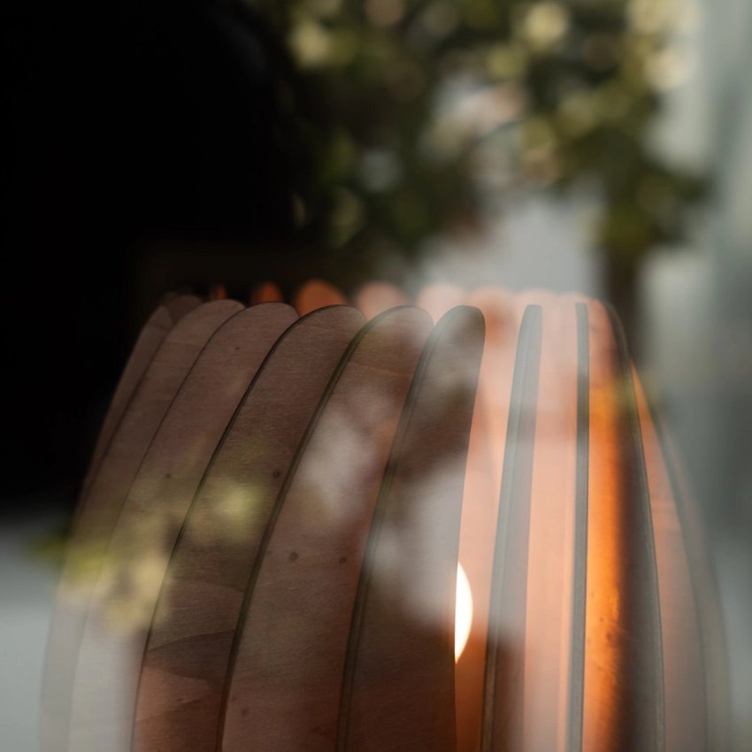 Lampe Ovale en Bois – Artisanat de Barcelone