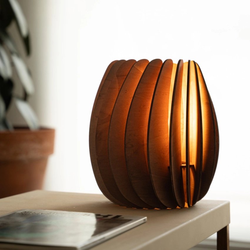 Lampe Ovale en Bois – Artisanat de Barcelone