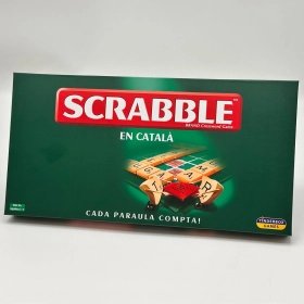 Scrabble en Català – Joc de paraules clàssic amb fitxes de fusta