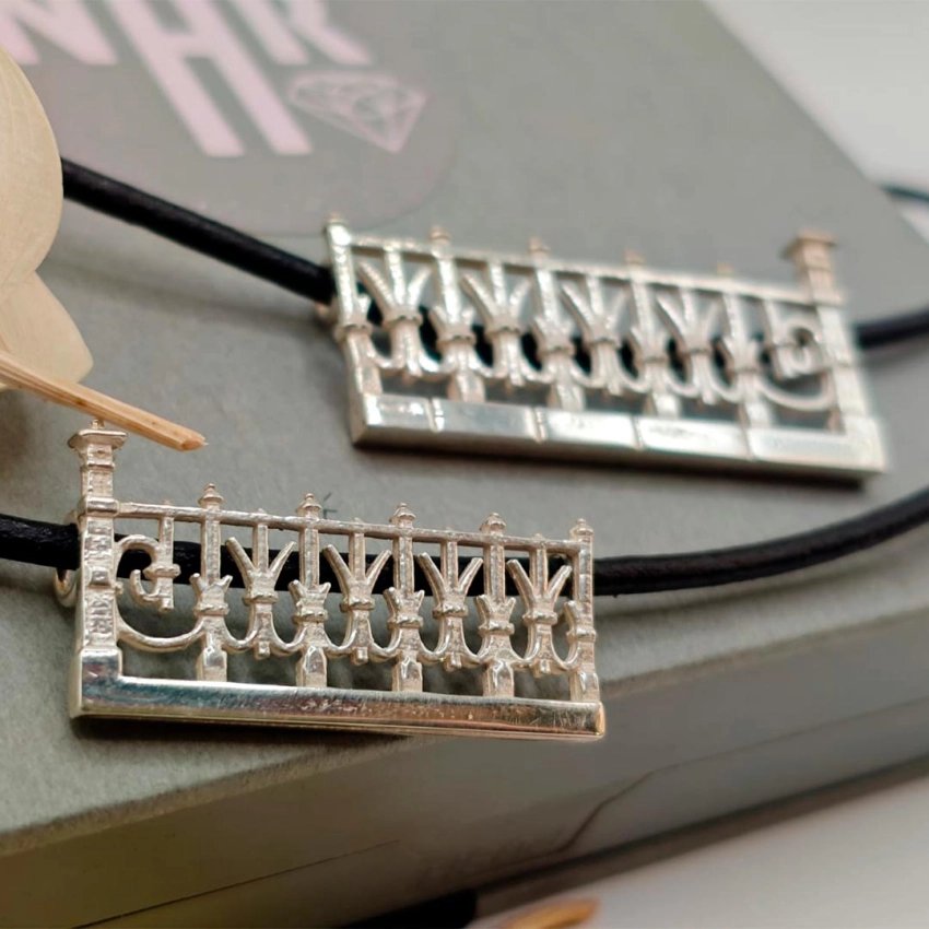 Mediterranean Balcony Pendant