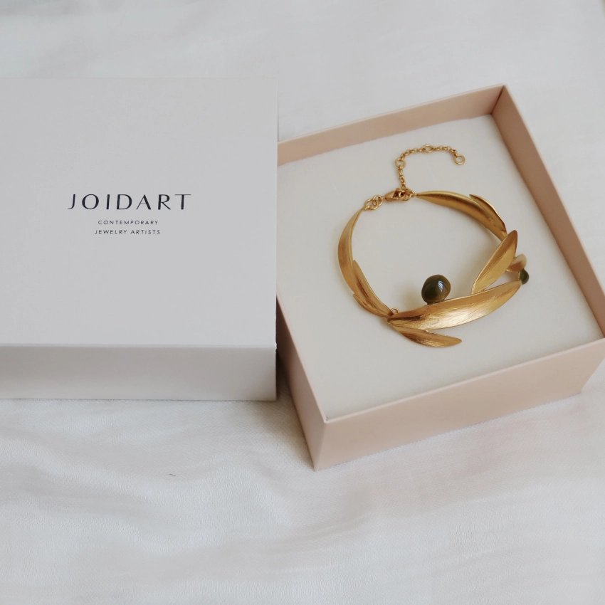 Bracelet doré feuilles émail vert olive 24K