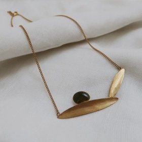 Collier court feuilles émail vert olive 24K