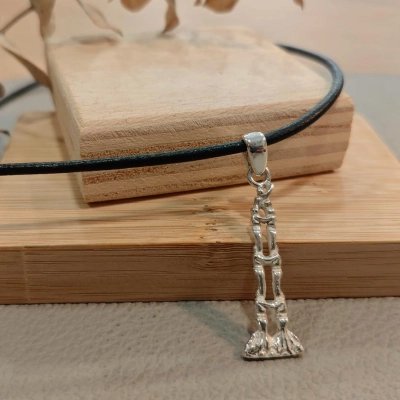 Castellers Pendant