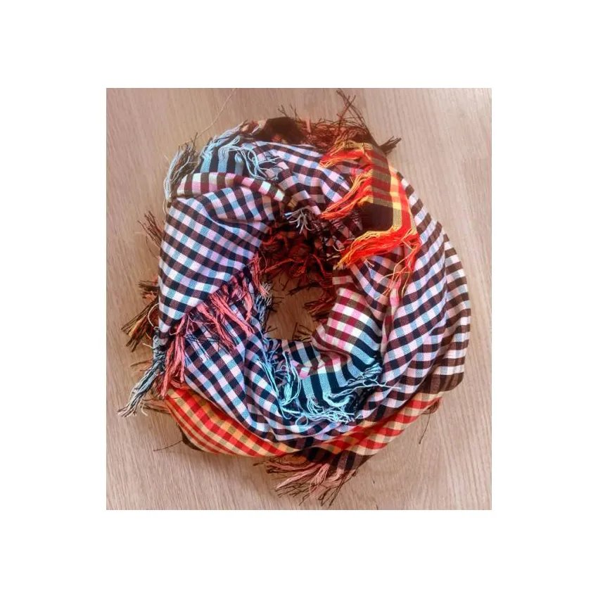 Pañuelo Farcell barres sobre madera