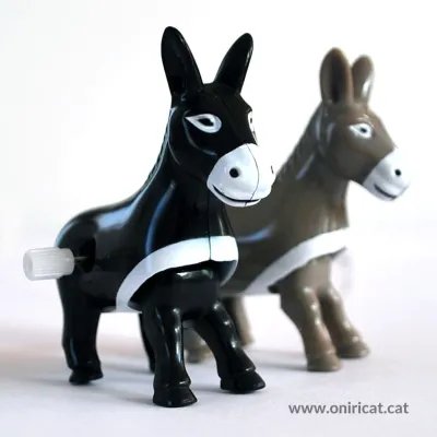 Tumbler donkey diagonal view