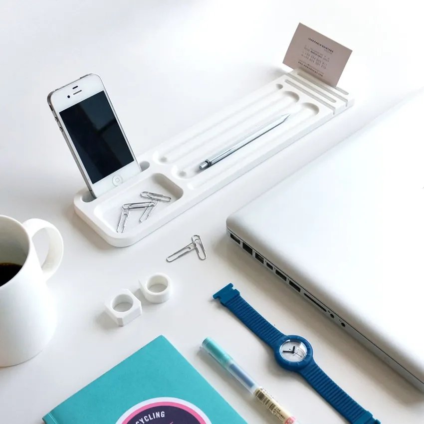 Organiseur de bureau blanc montre