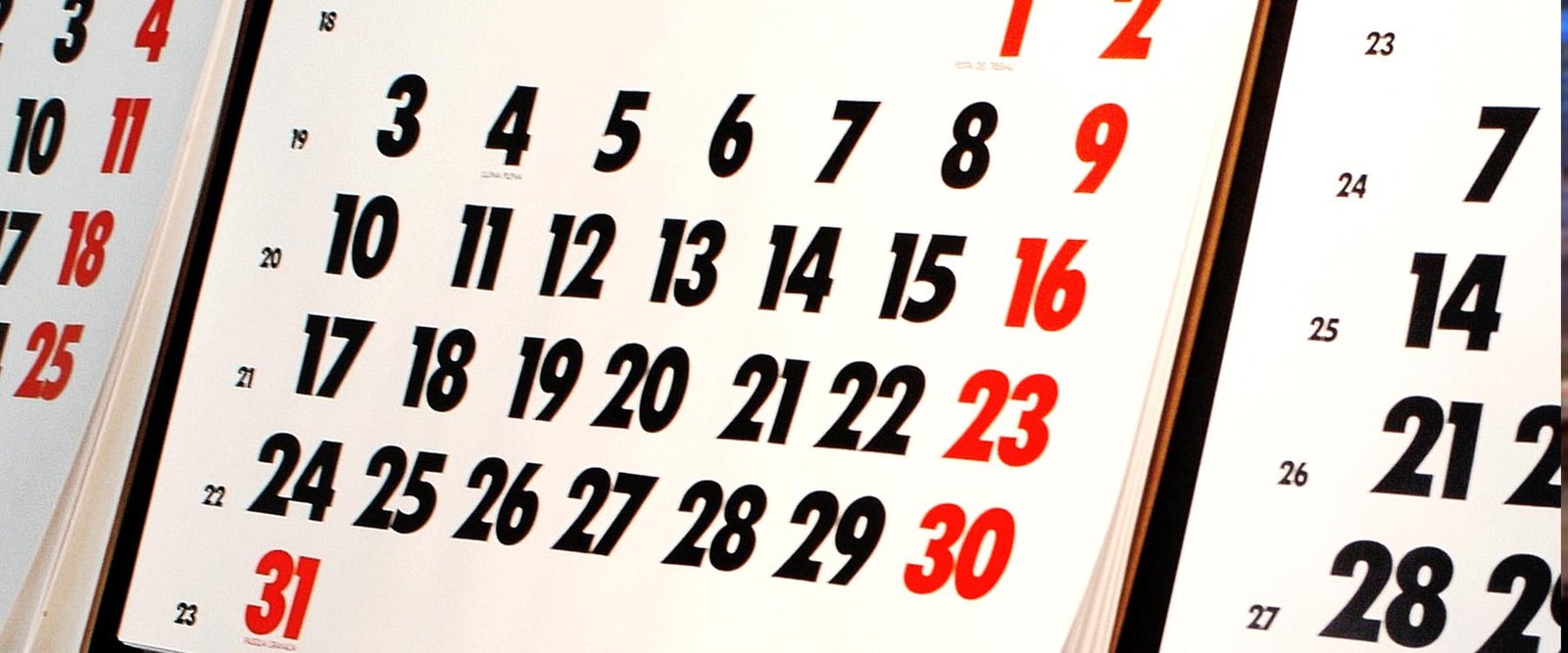 Detail of the typography and black and red numbers used in Vinçon calendars